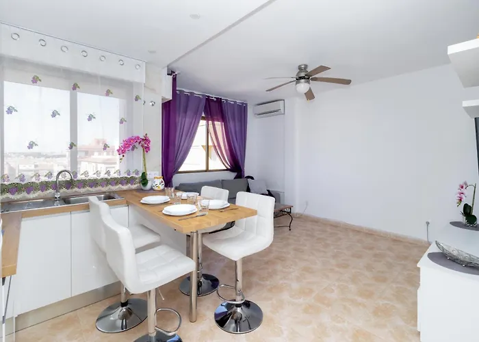 Apartment 50m Al Mar *